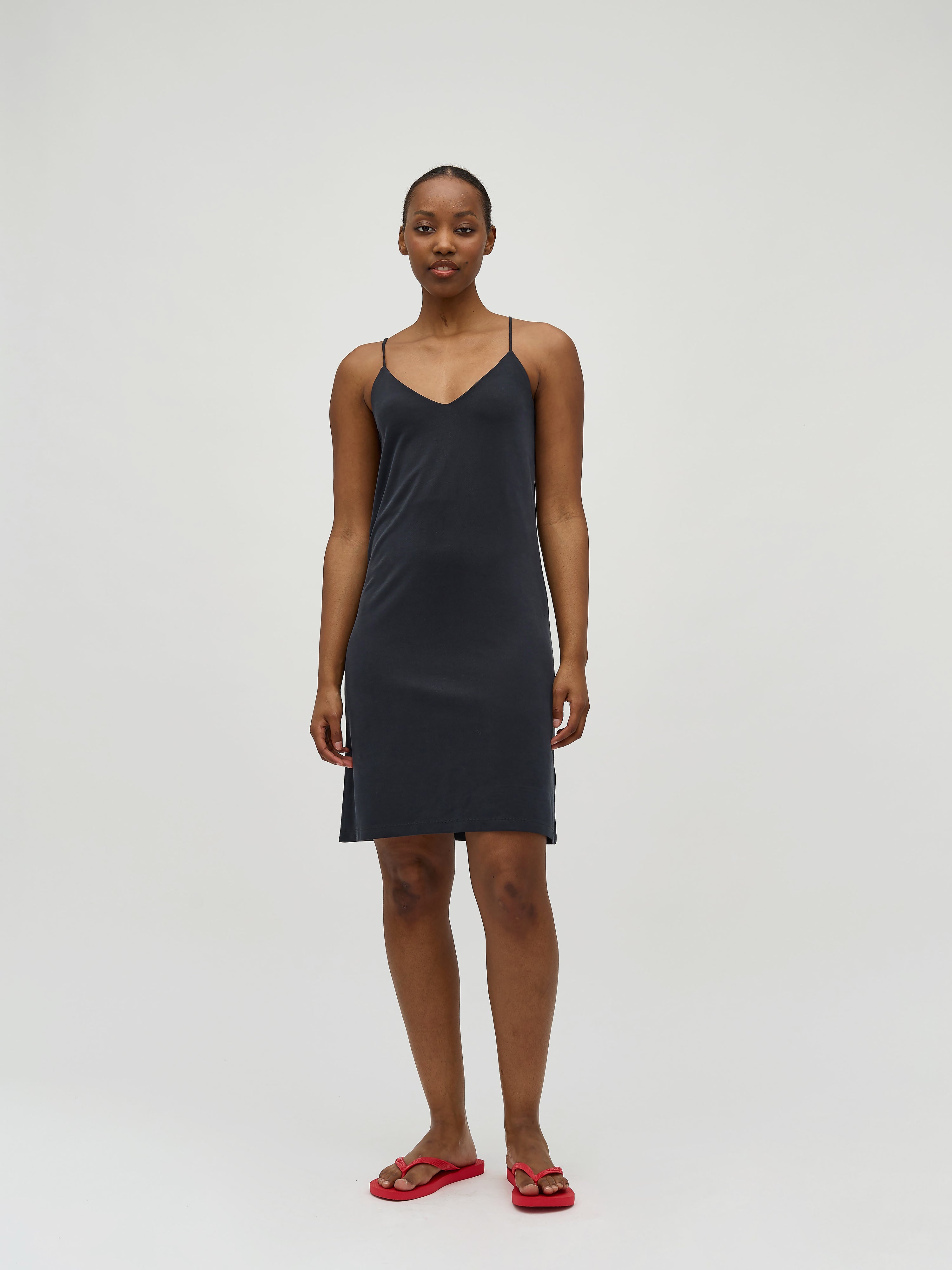 Leslee short-M_Black_Model_0