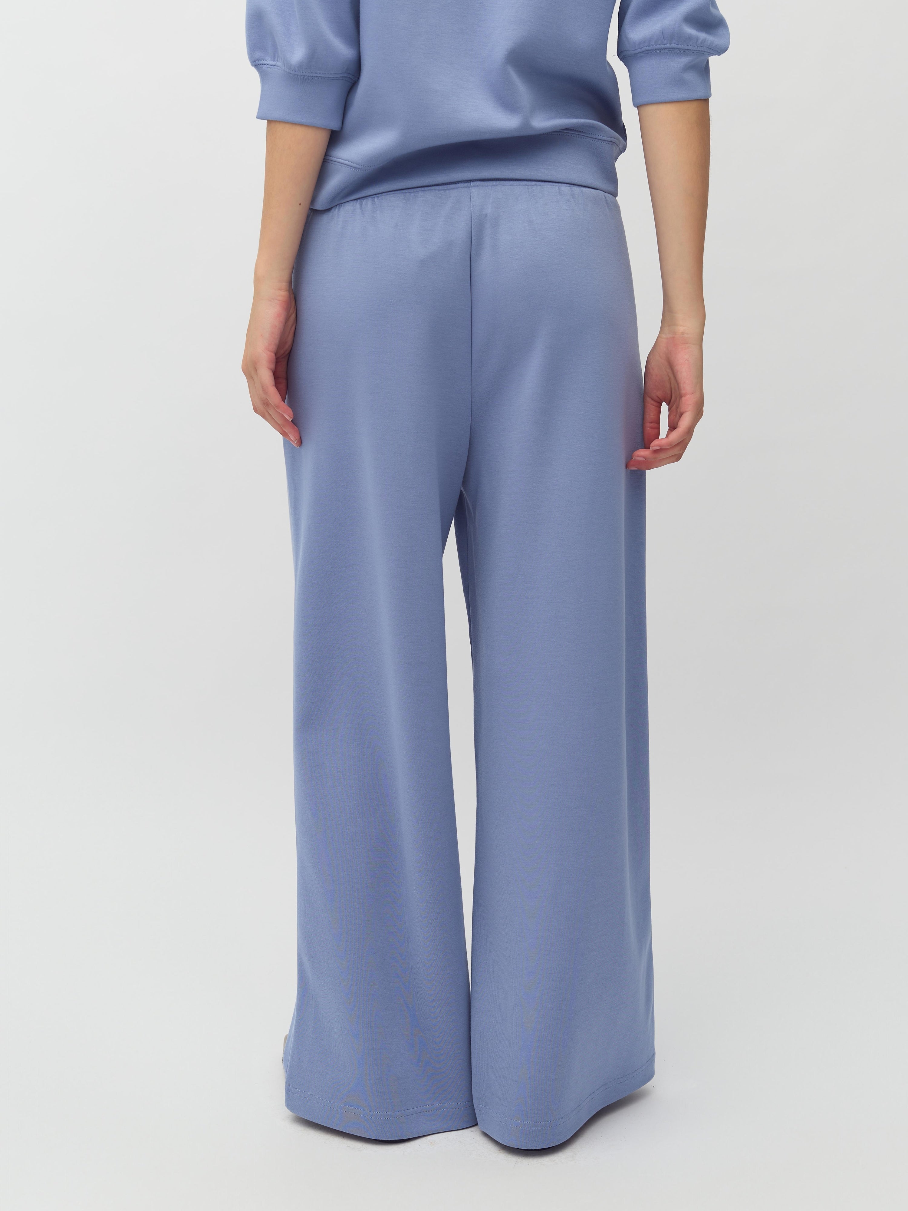 Asaka-M_Steel Blue_Model_