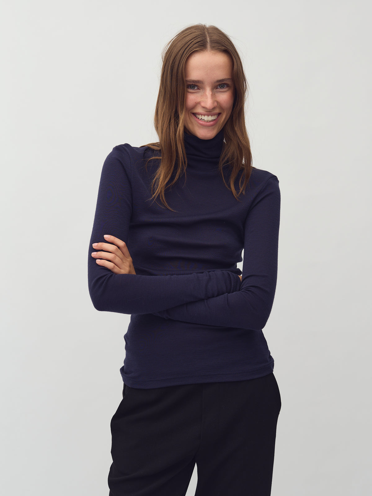 Ina_Navy Blue_Model_0