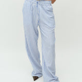 Grasielle-M_Ultramarine stripe_Model_1