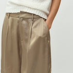 Guri-M_Sand Grey_Model_4