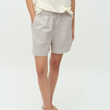 Meris-M_Cinder White Stripe_Model_3