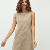 Tamita-M_Beige Washed Denim_Model_2