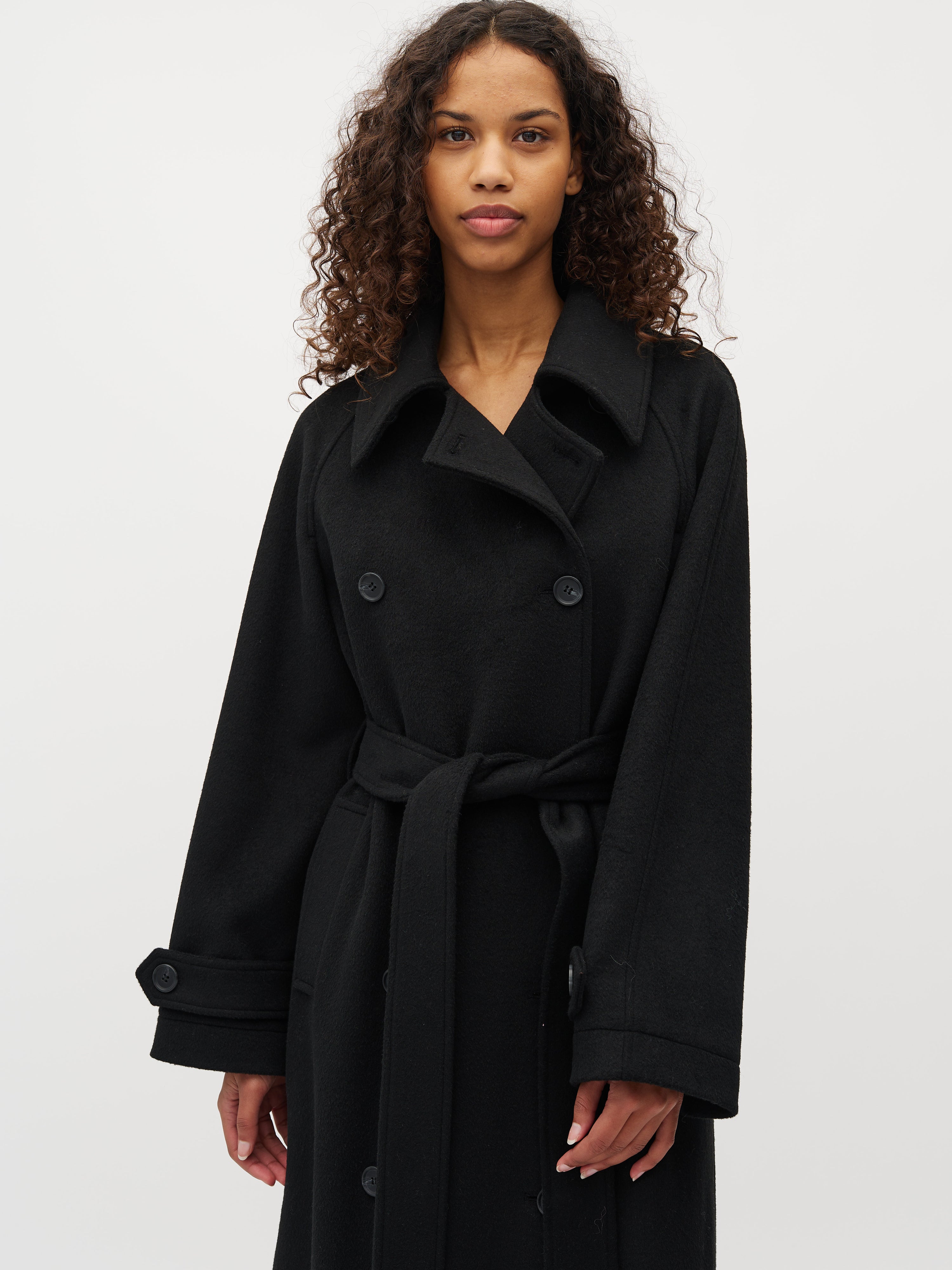 Odonna-M_Black_Model_1