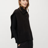 Tristiana-M_Black_Model_0