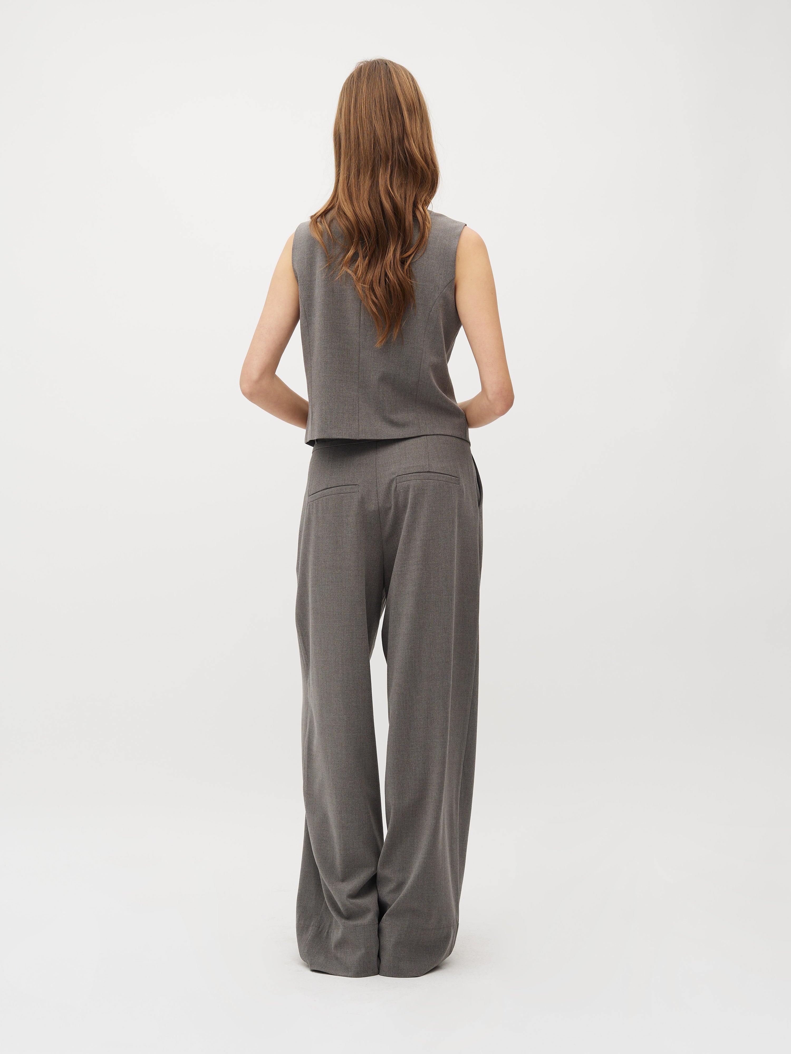 Rosalyn-M_Medium Melange_Model_3