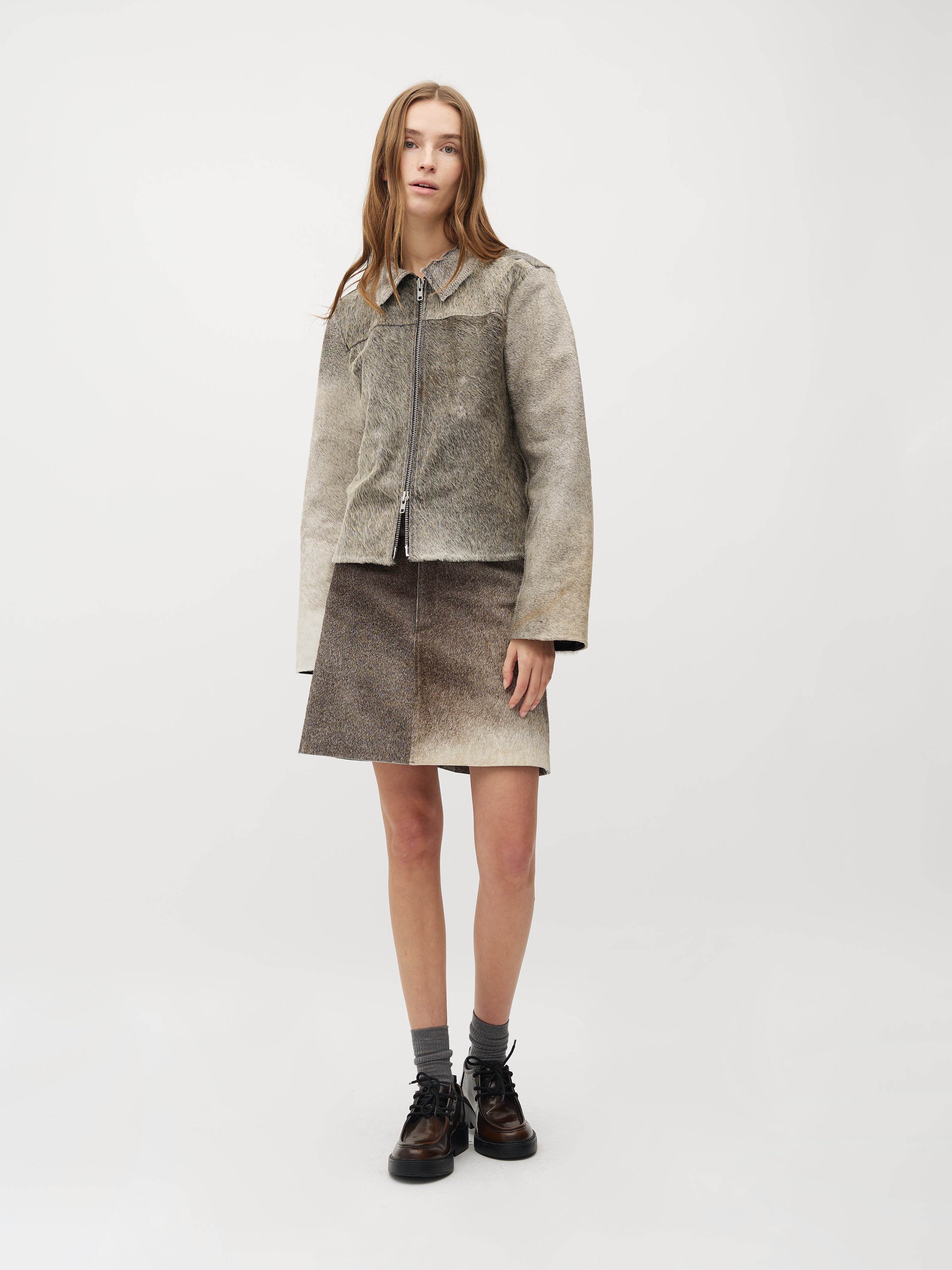 Isata-M_Grey Cow_Model_2