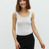 Sina_Optical White_Model_0