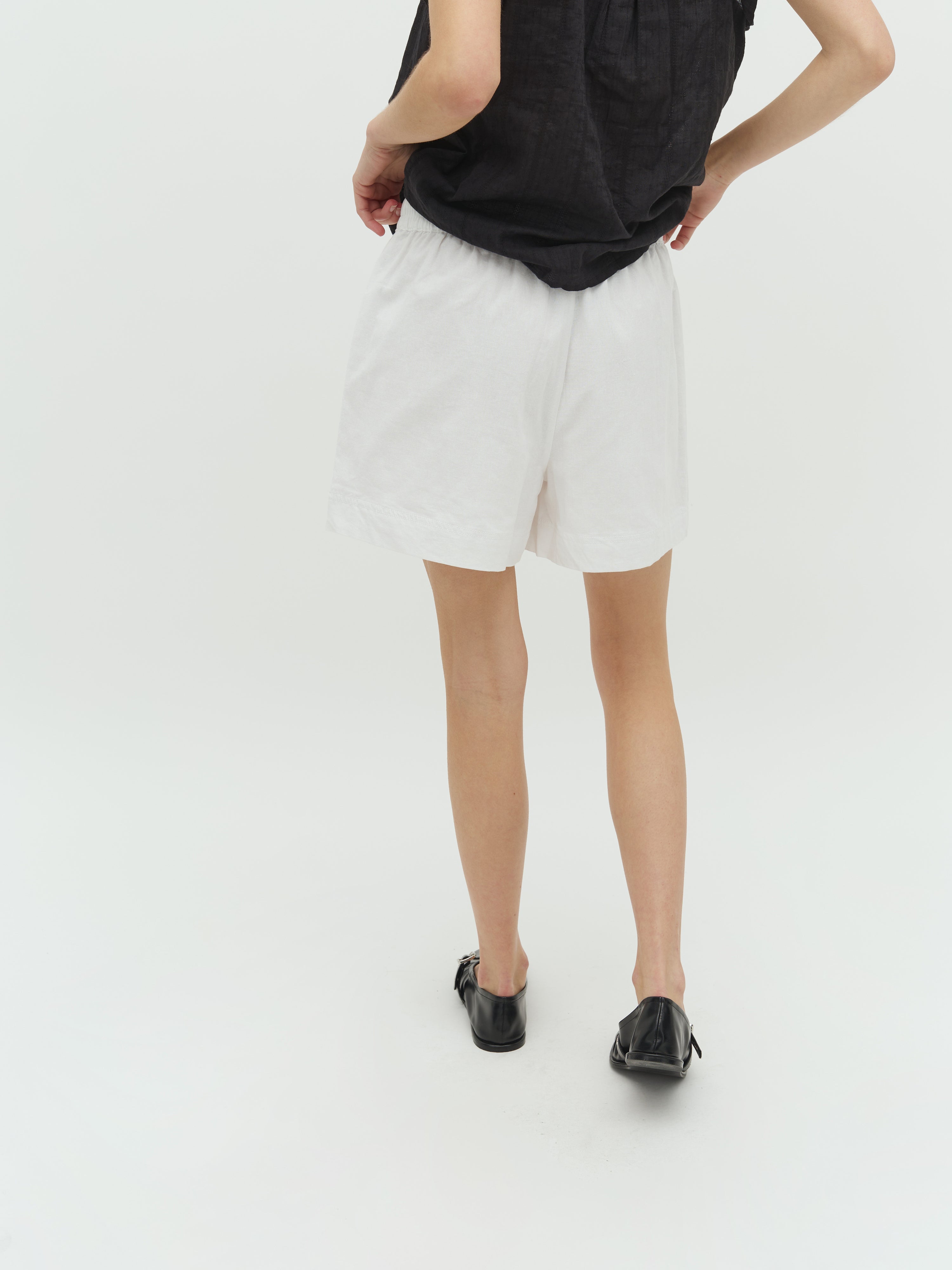 Meris-M_White_Model_3