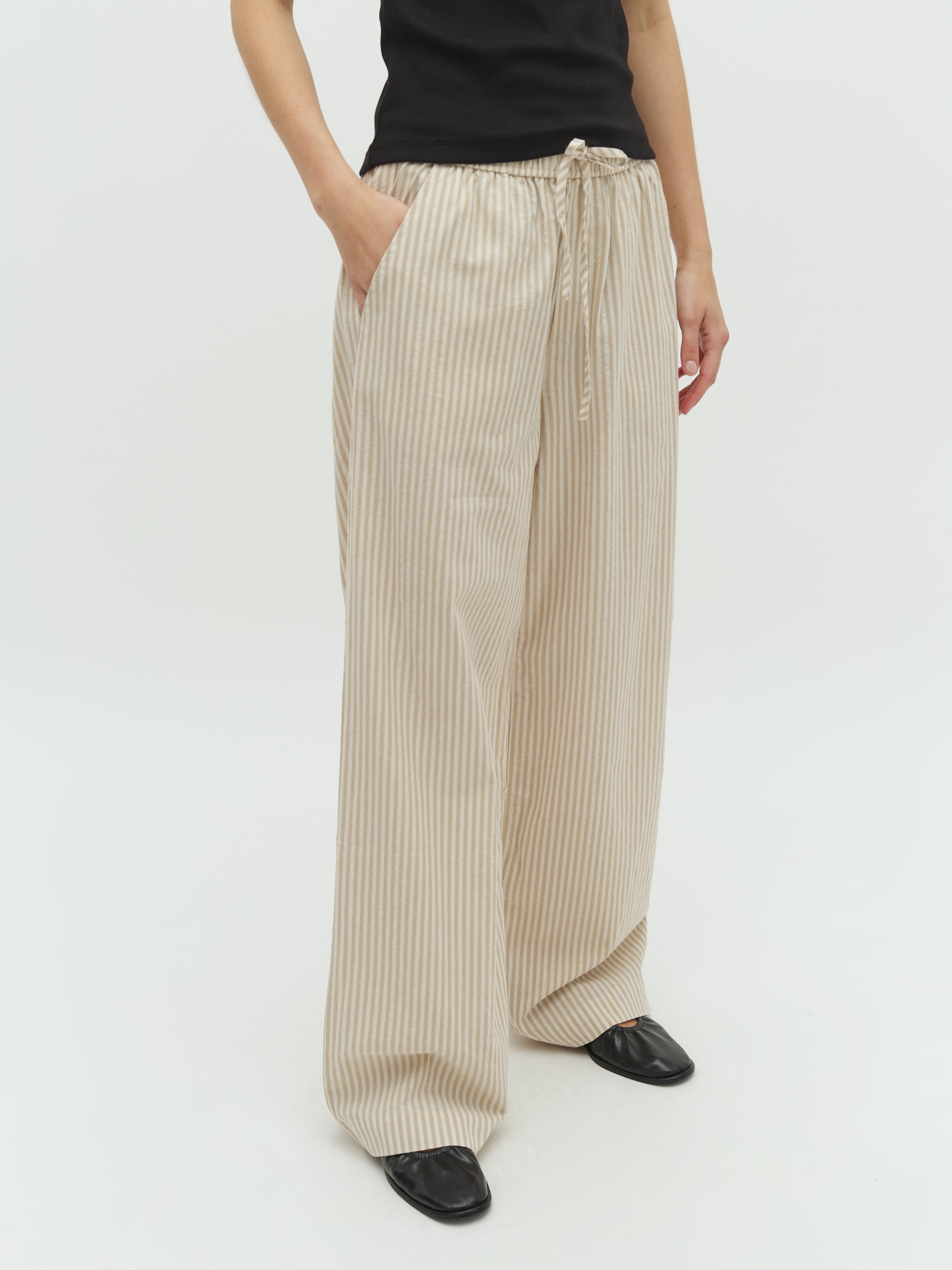 Grasielle-M_Sugar Sand Stripe_Model_1