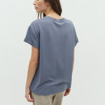 Amana-M_Vintage Indigo_Model_2