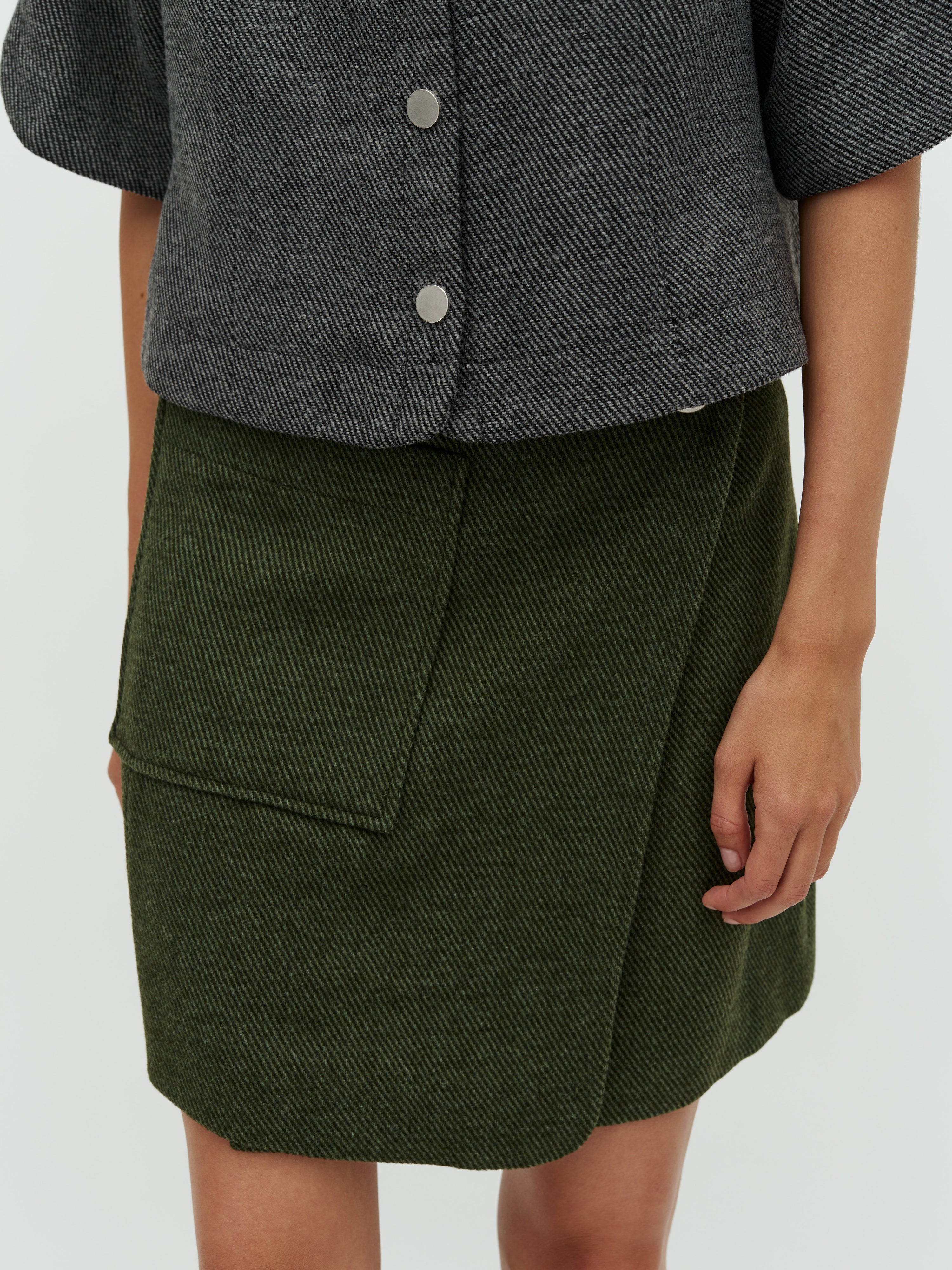 Kayanna-M_Army Twill_Model_1