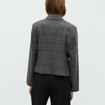 Iva-M_Grey Check_Model_2