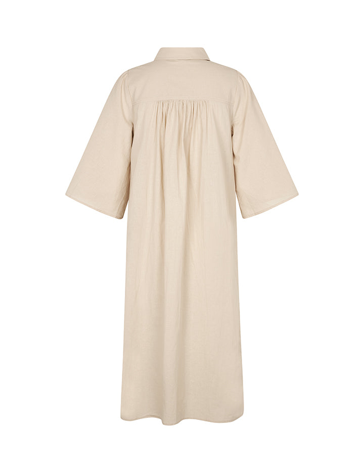 Akoto-M_Oyster_Packshot_1