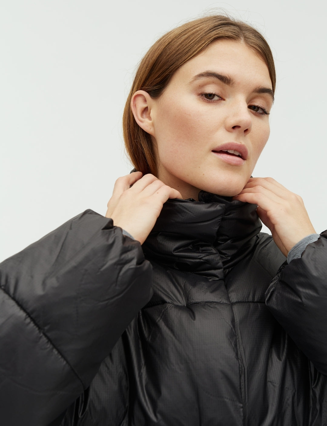 Seraphina-M_Black_Model_2