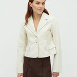 Alfino-M_White Cow_Model_0