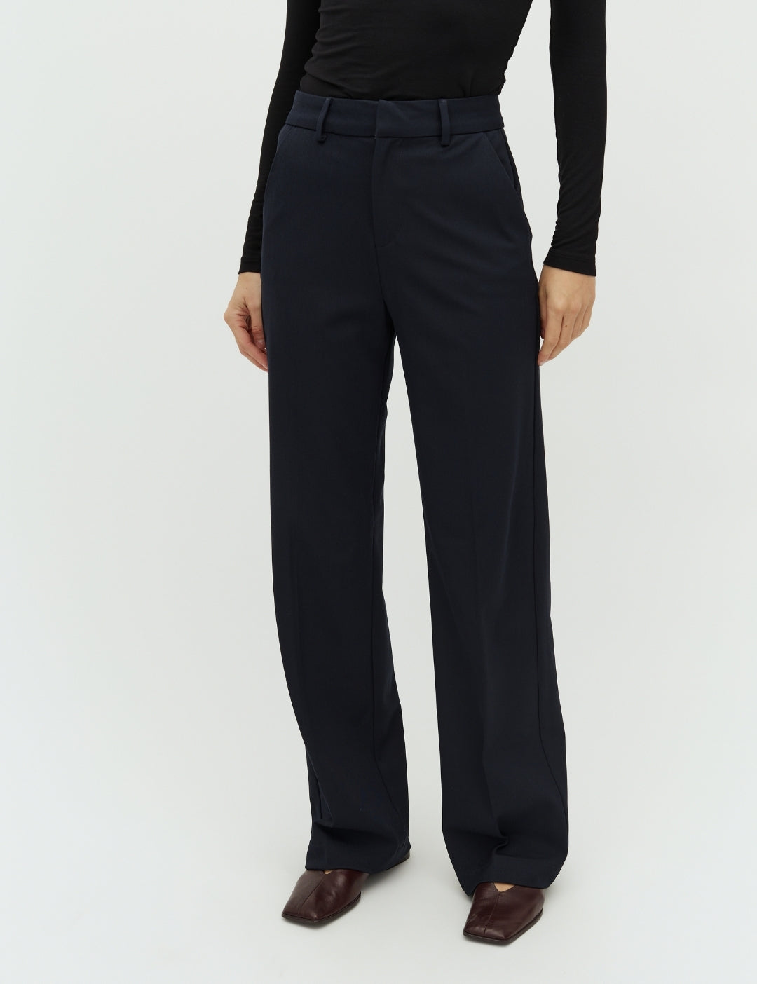 Lucy-M_Night Sky_Model_1