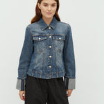 Ami-M_Washed Blue Jay_Model_0