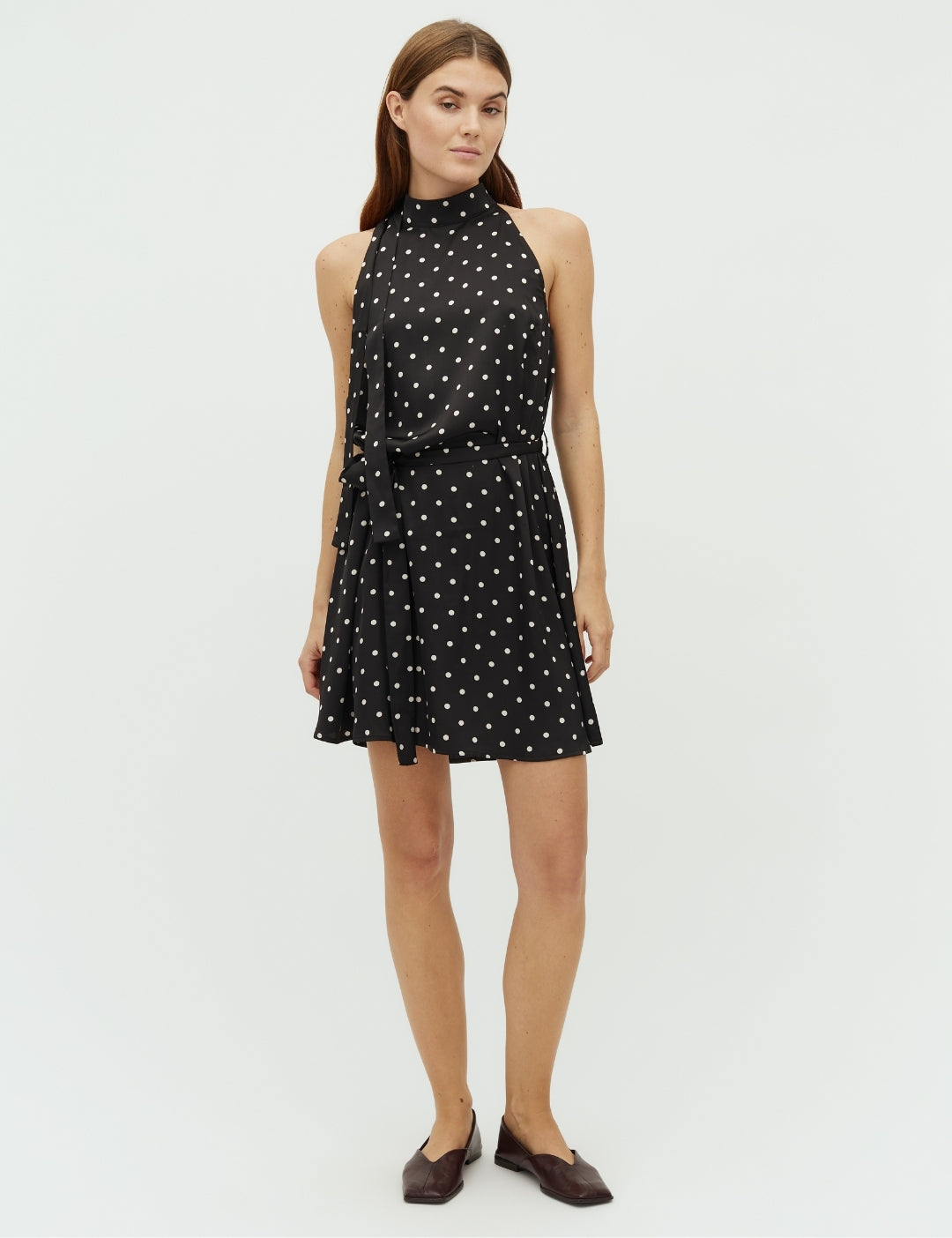 Paletta-M_Black Sugar Dots_Model_1