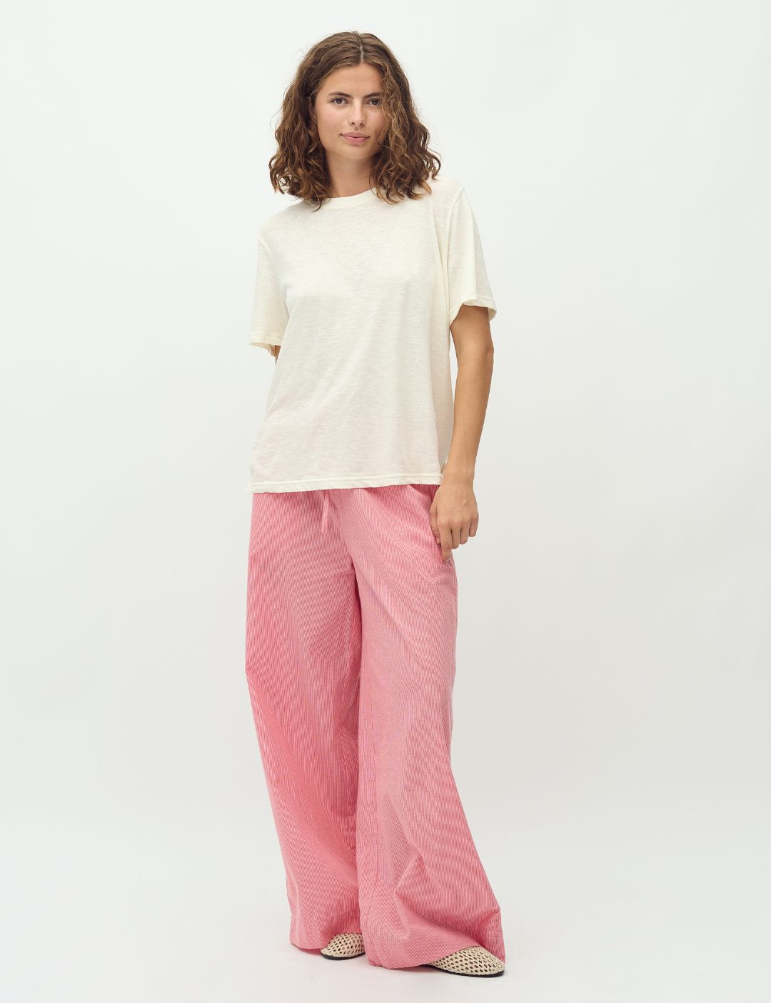 Clari-M_Pink Red Stripe_Model_0