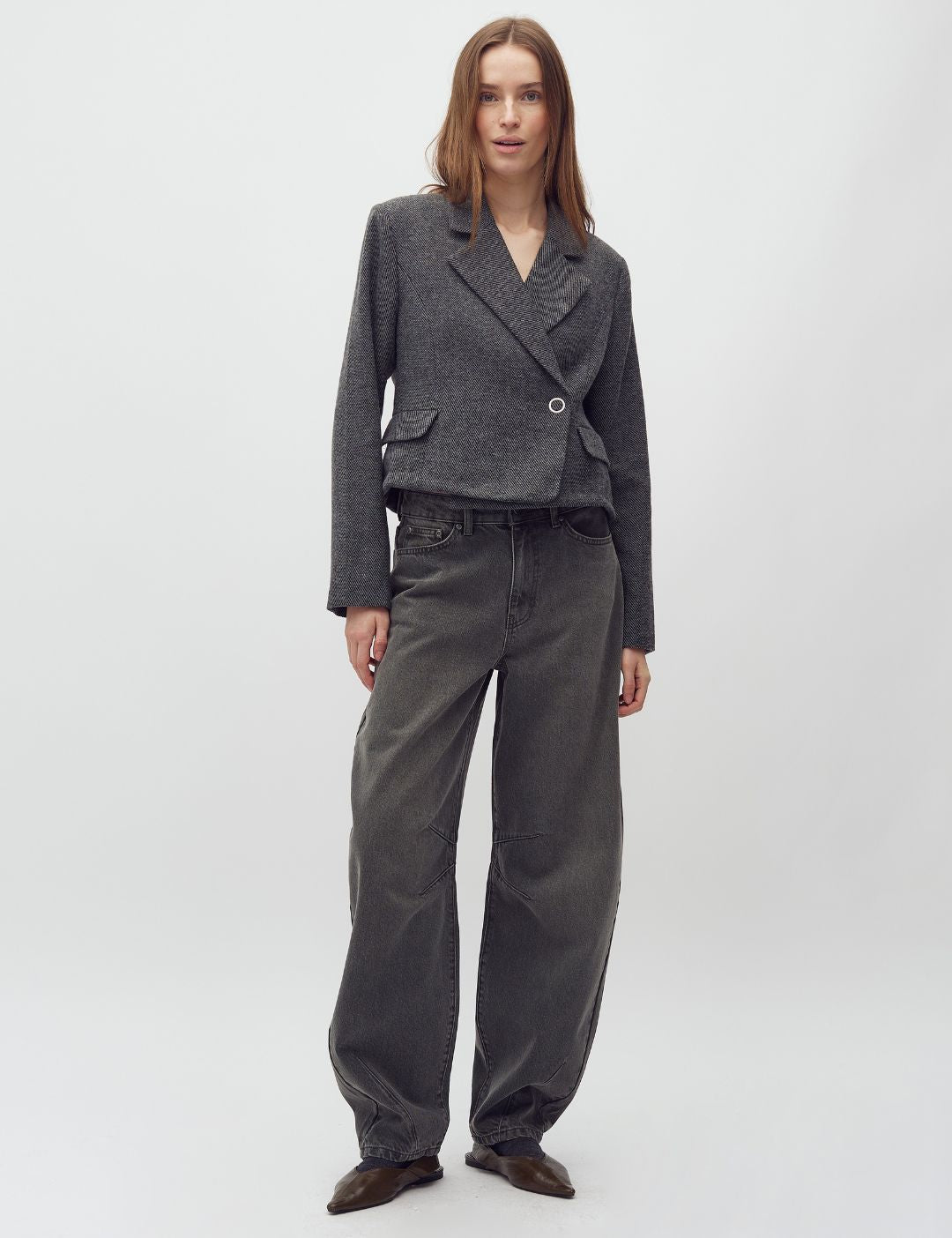 Barina-M_Khaki Green Wash_Model_0