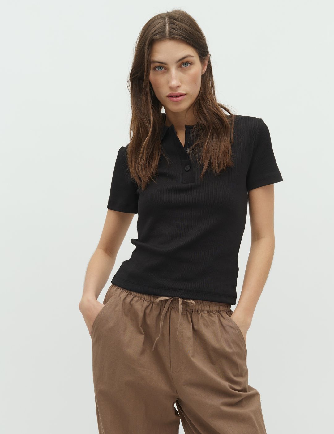 Polarani-M_Black_Model_0