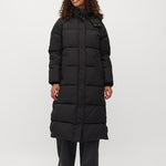 Ela Slit_Black_Model_0