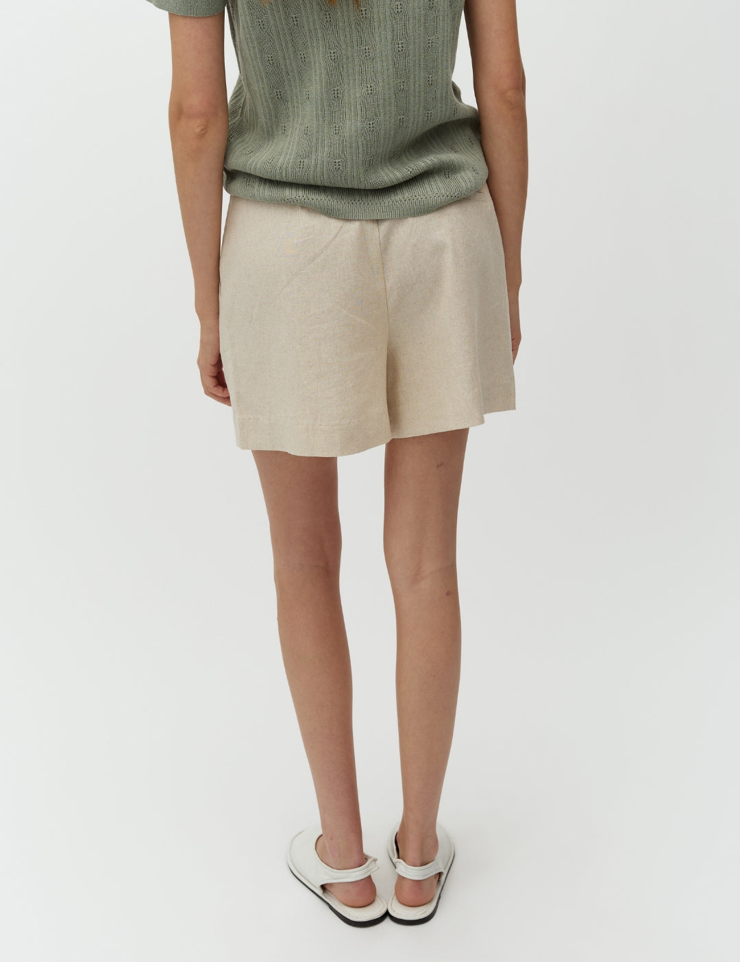 Cristiana-M_Natural Linen_Model_1