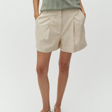 Cristiana-M_Natural Linen_Model_0