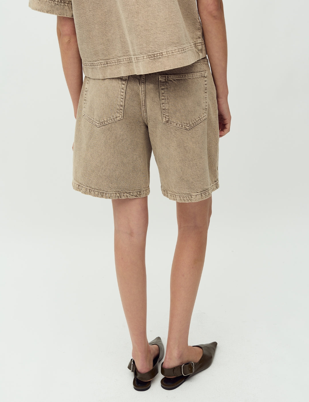 Sanira-M_Beige Washed Denim_Model_3