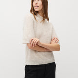 Clara Crew-M_Oat Melange_Model_0