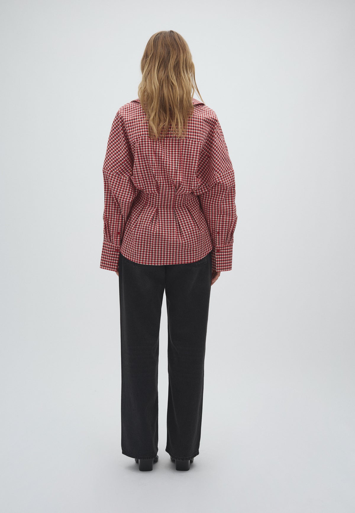 Isidor-M_Red Aura Check_Model_4