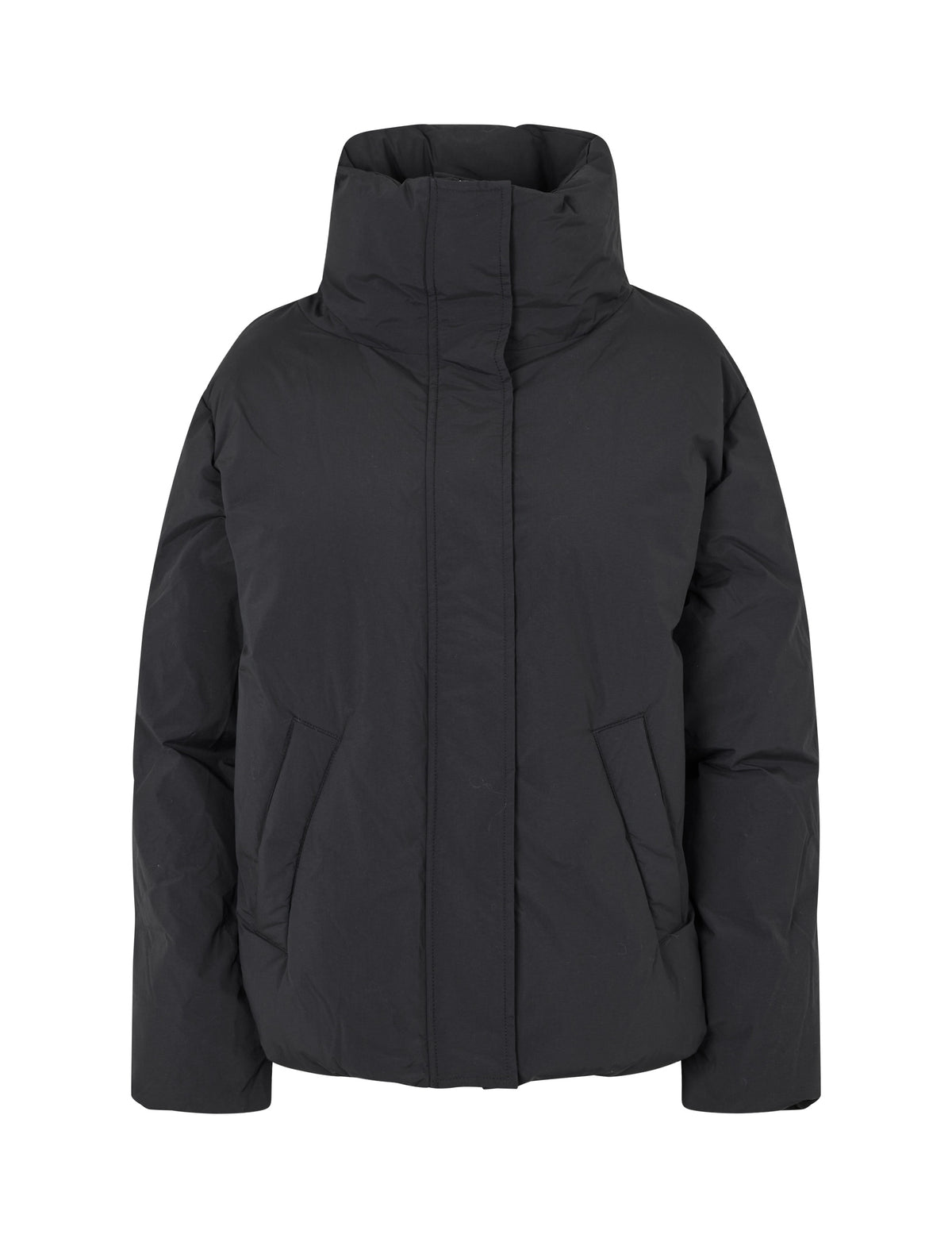 Aylin-M_Black_Packshot_0