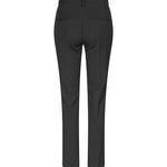 Maiianne-M_Black_Packshot_1