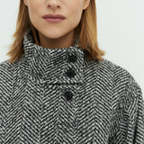 Makaia-M_Grey Herringbone_Model_3