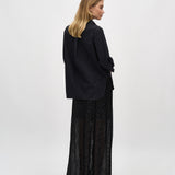 Mailily-M_Black_Model_2