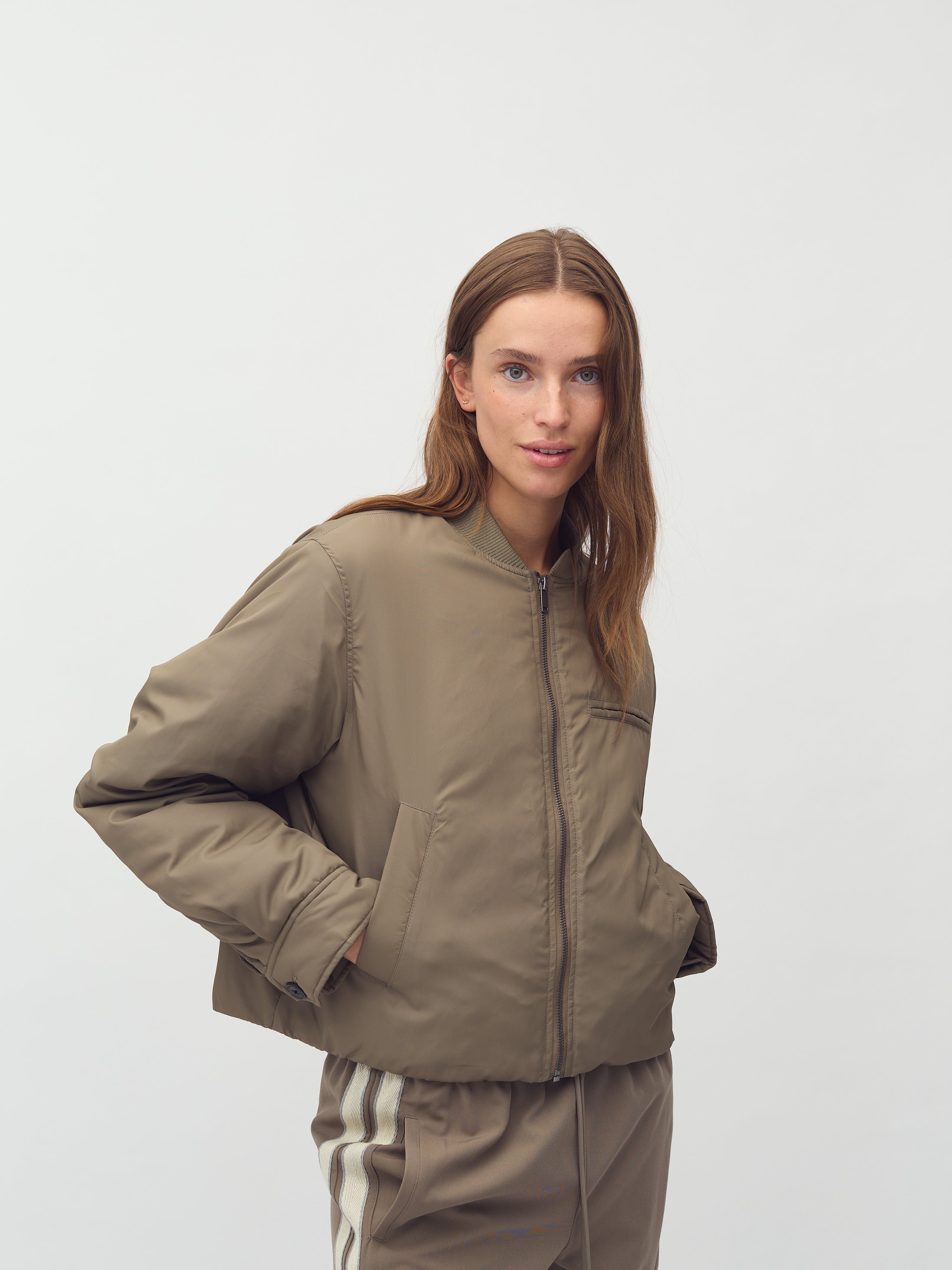 Abrielle-M_Brindle Sand_Model_