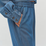 Phillipa-M_Mid Vintage Wash_Model_