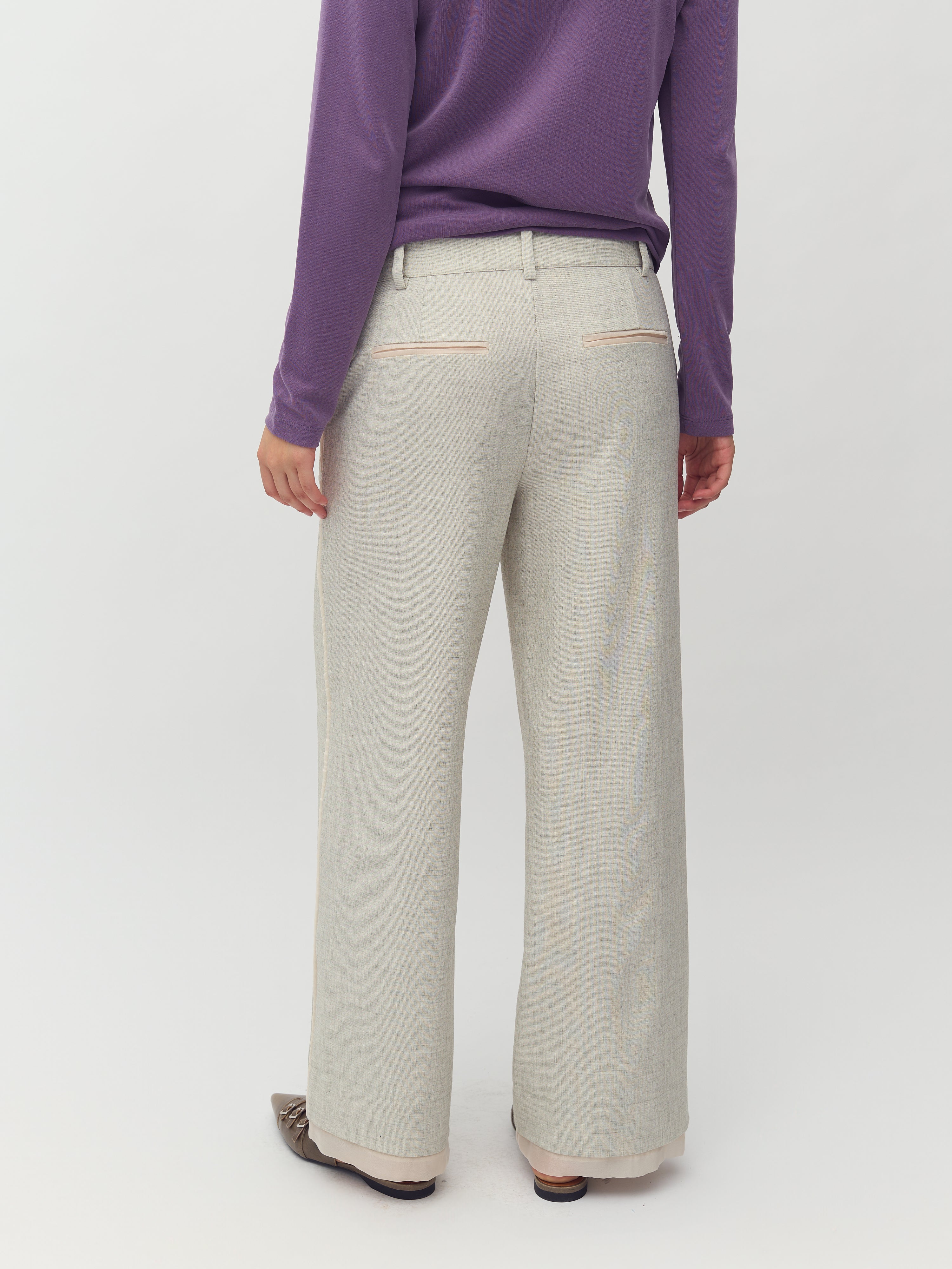 Rasina-M_Oyster Melange_Model_