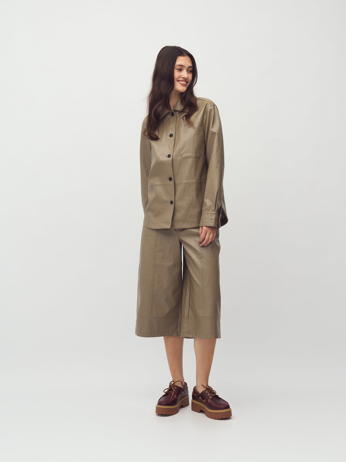 Blimo-M_Brindle Sand_Model_0