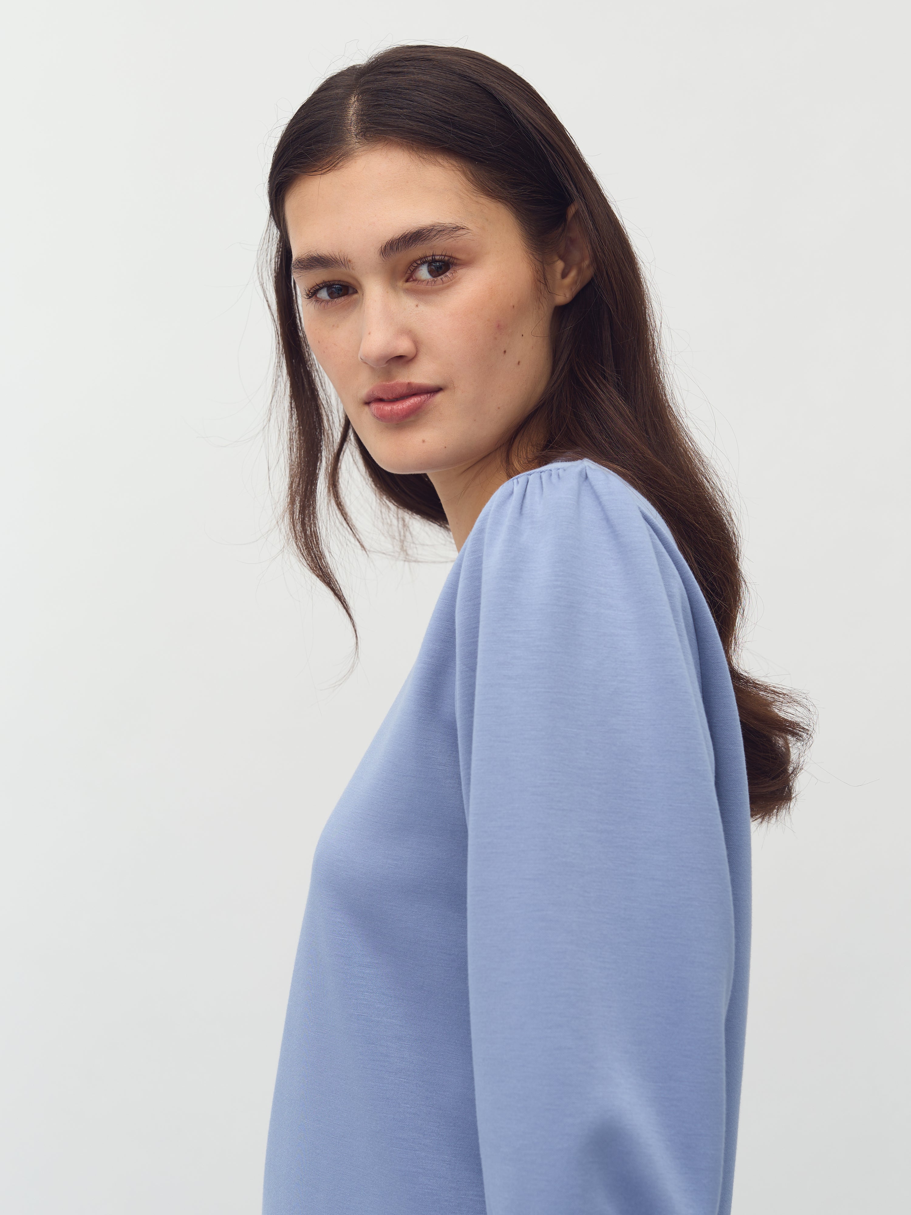 Kadi-M_Steel Blue_Model_