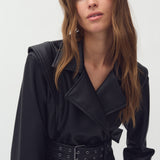 Salivia-M_Black_Model_