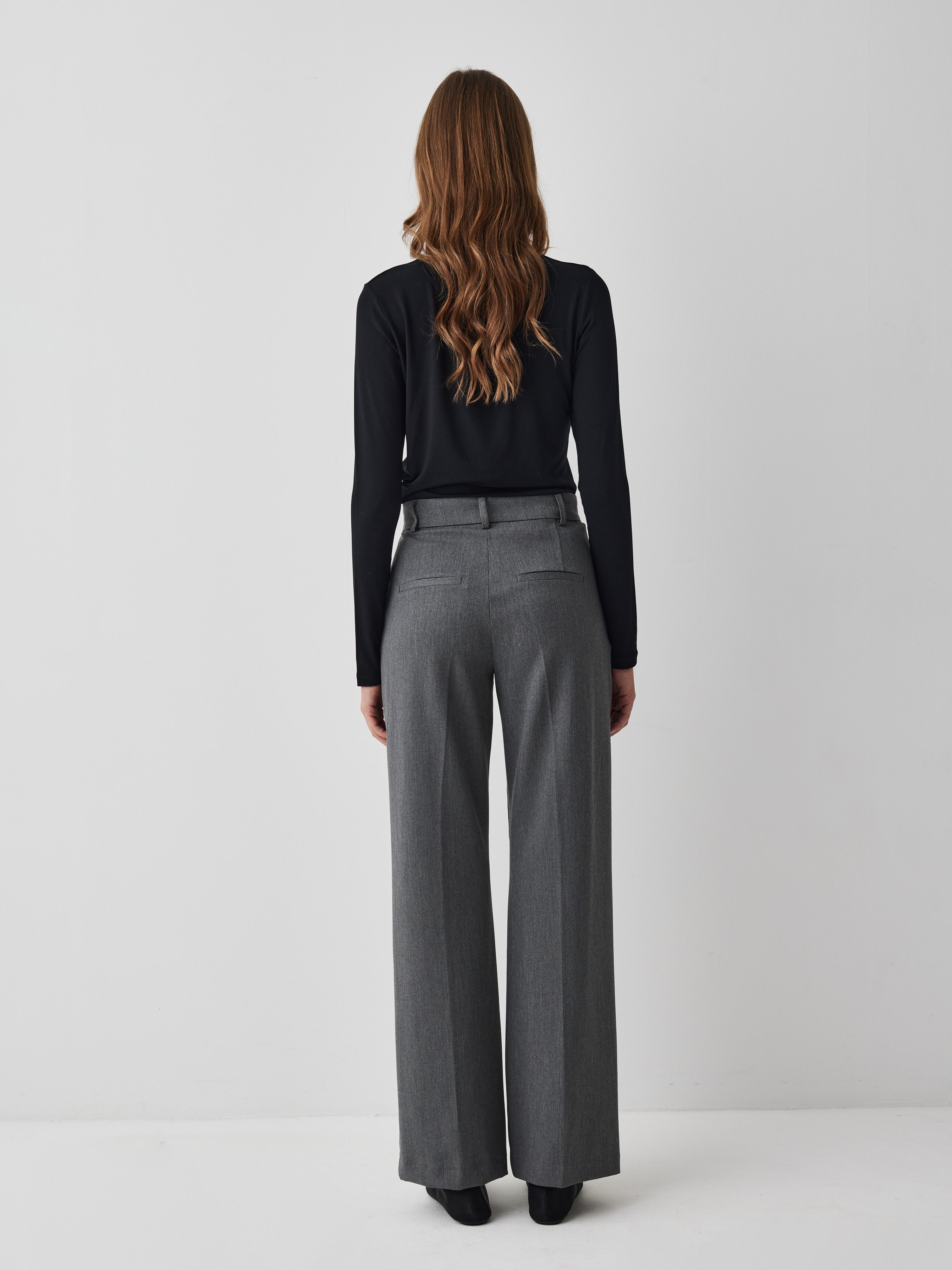 Lucy-M_Medium Melange_Model_4