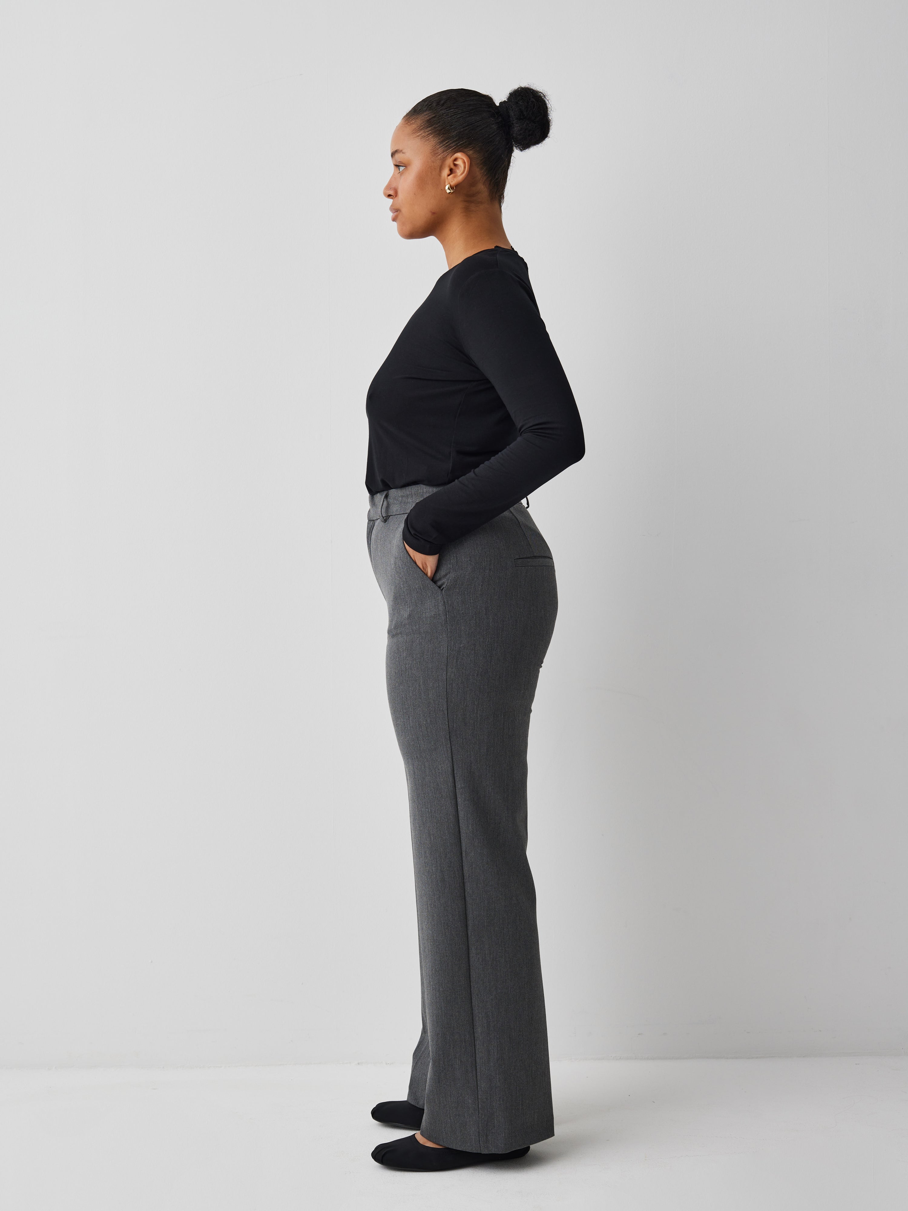 Lucy-M_Medium Melange_Model_8