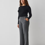 Lucy-M_Medium Melange_Model_