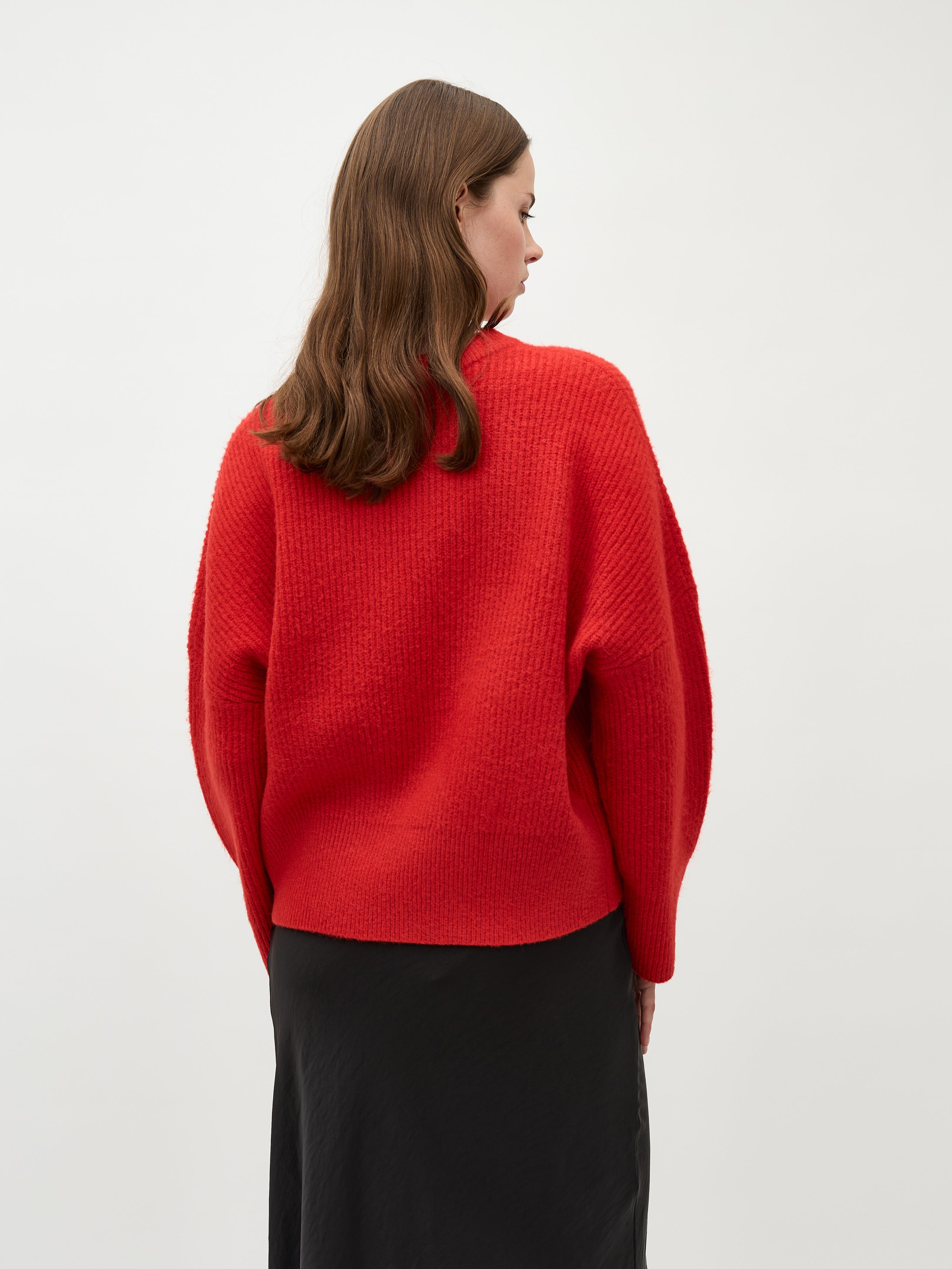 Gillian-M_Red Rose_Model_2