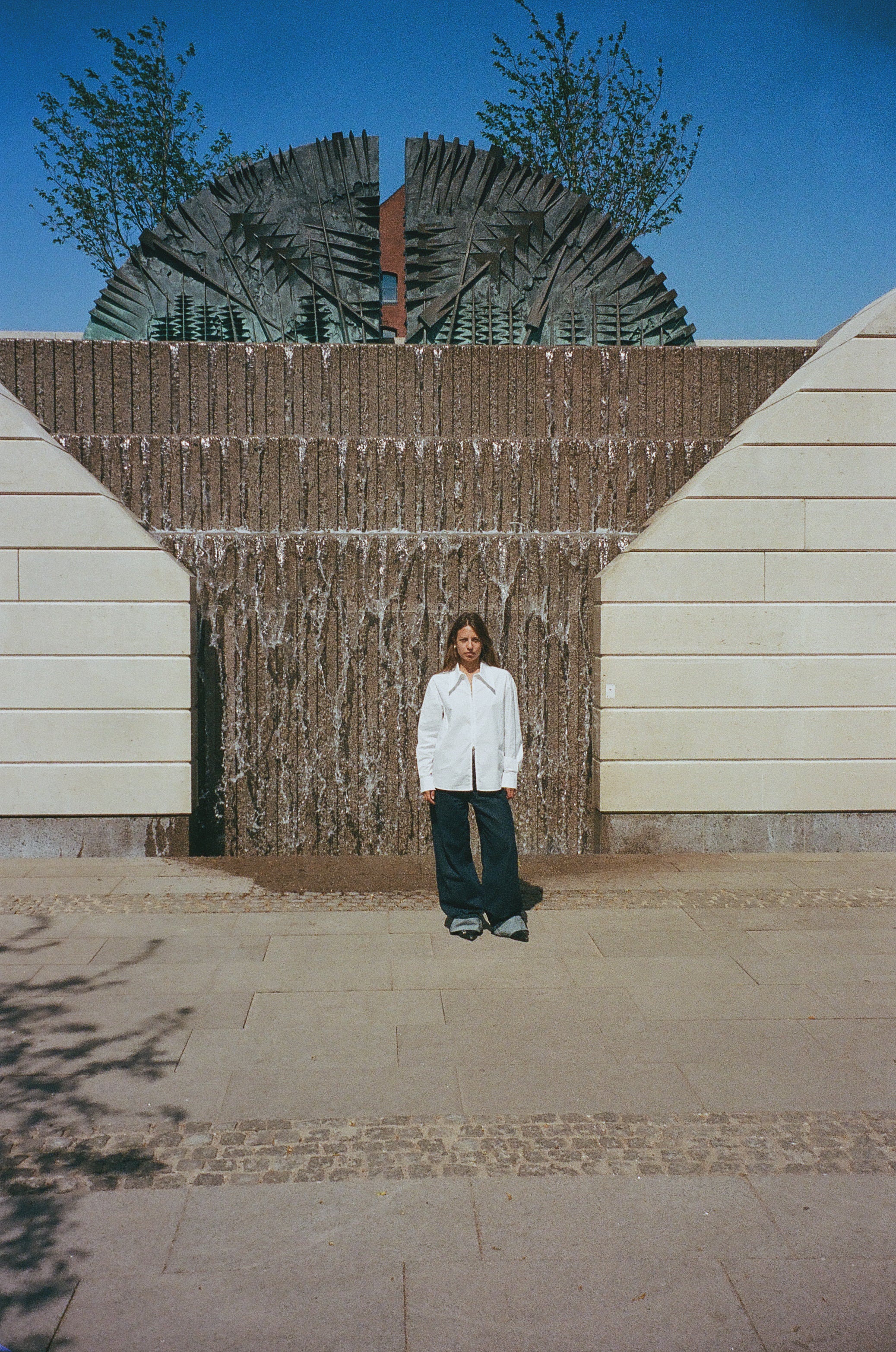 Kiala-M_White_Image_7