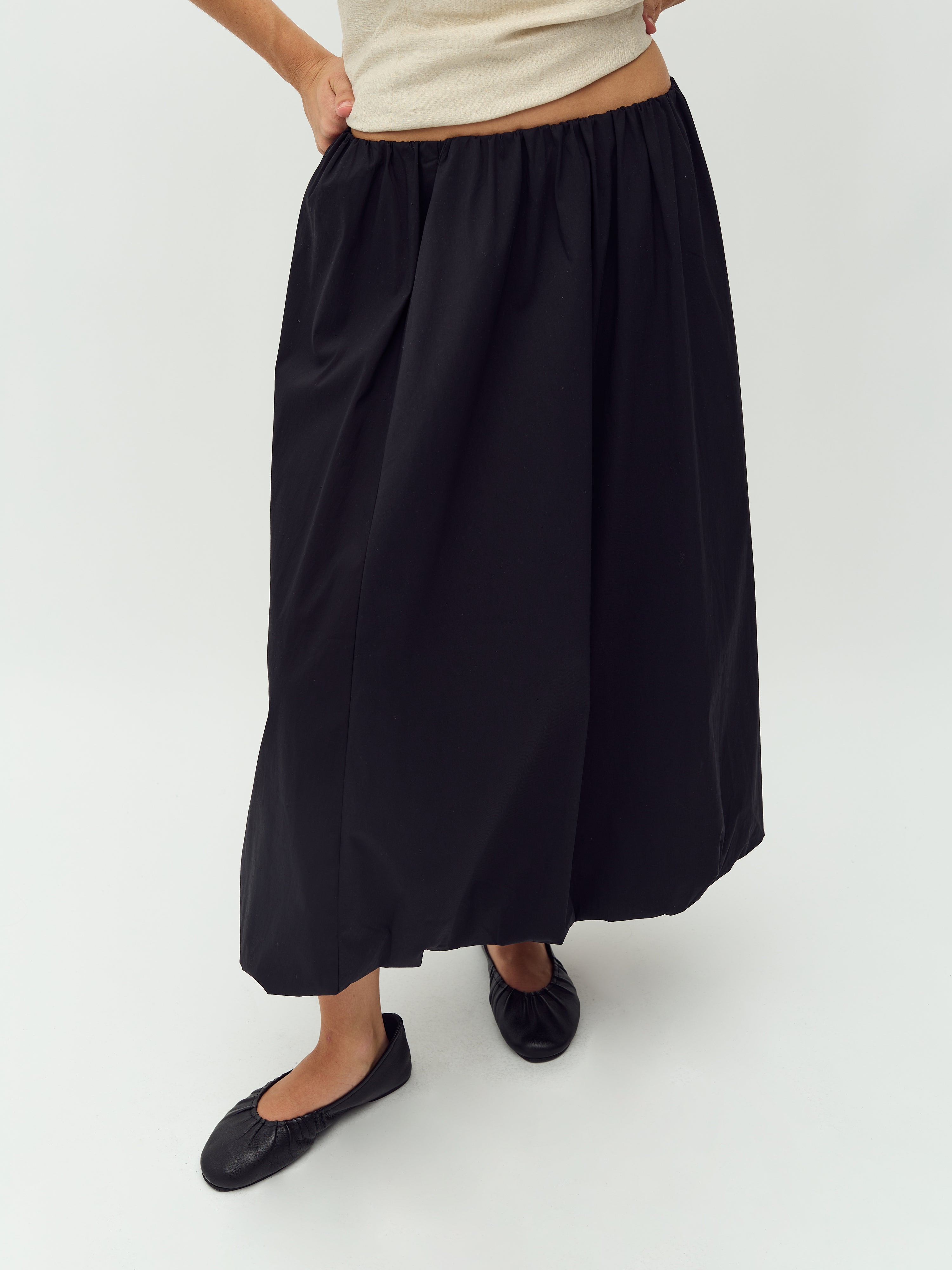 Baloona-M_Black_Model_1