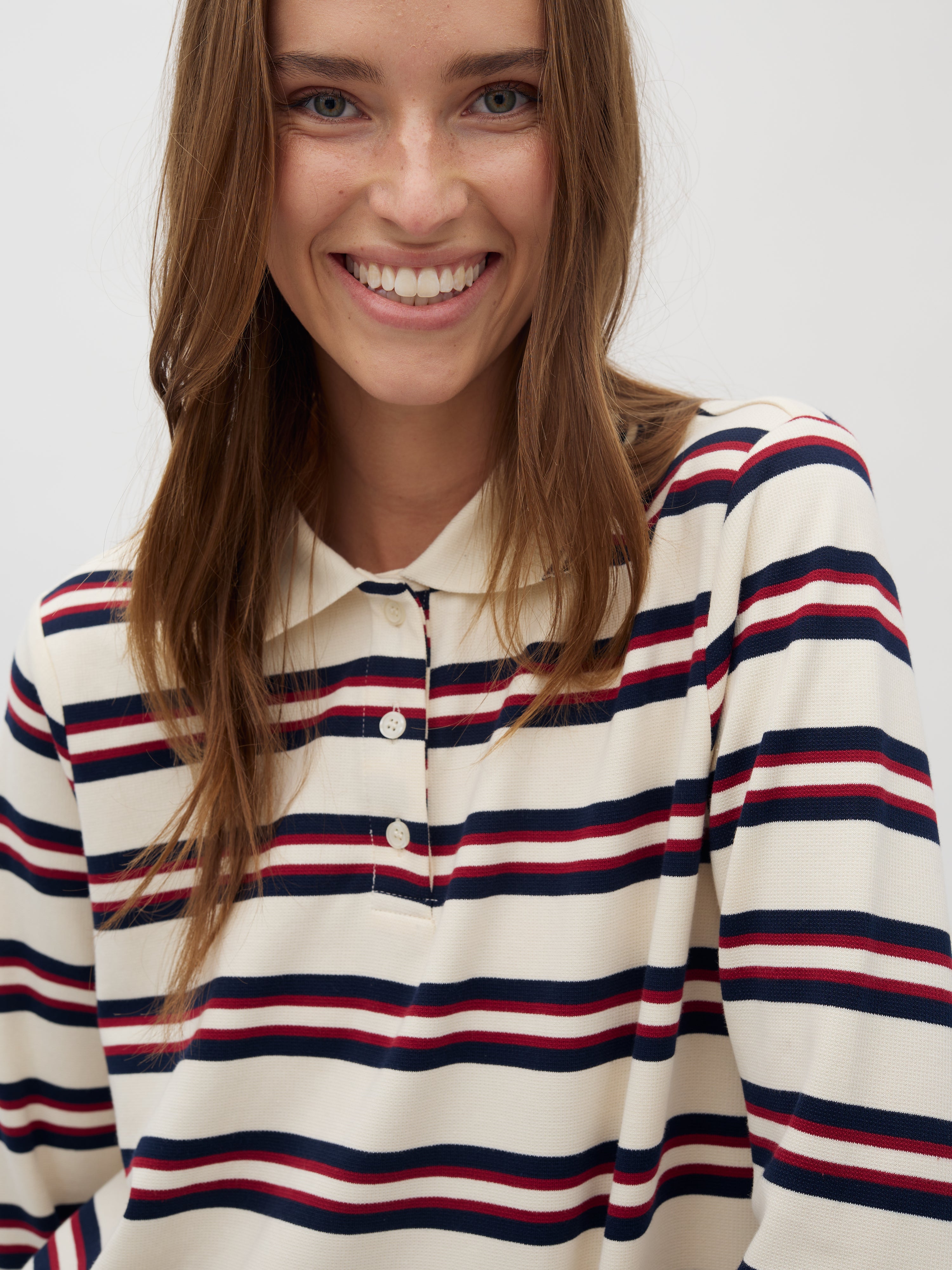 Polla-M_Navy Bordeaux Stripe_Model_2