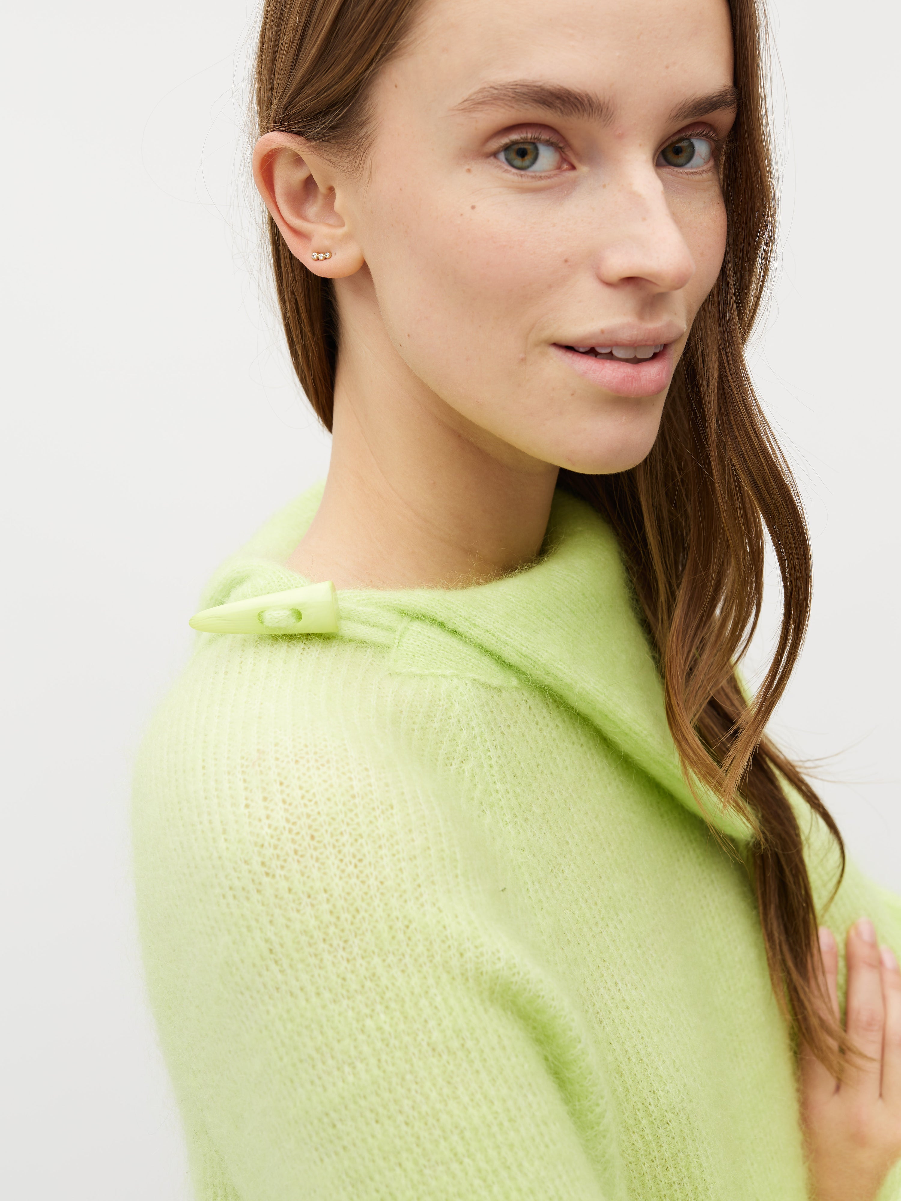 Mali-M_Sunny Lime_Model_1